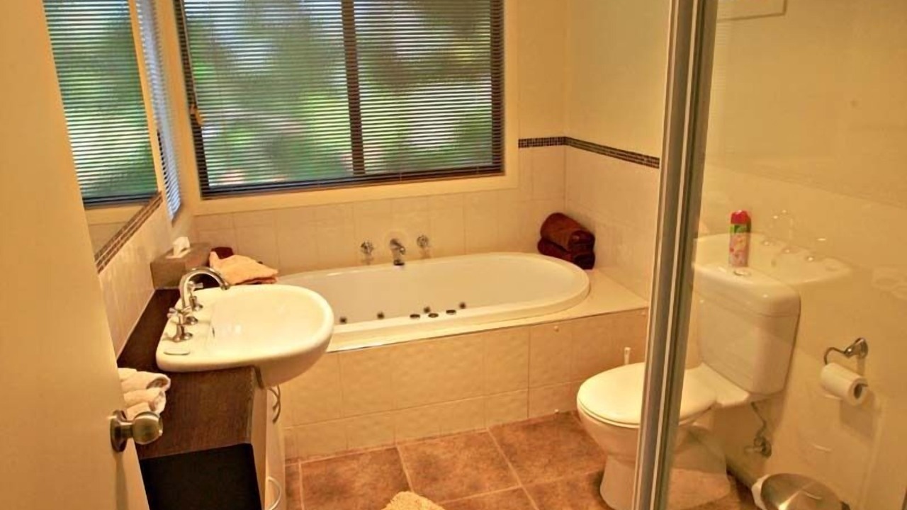 Photo of Bathroom in New Norfolk