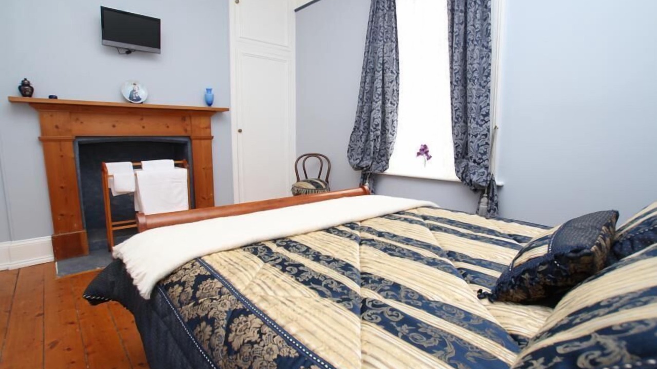 Photo of Bedroom in Westbury