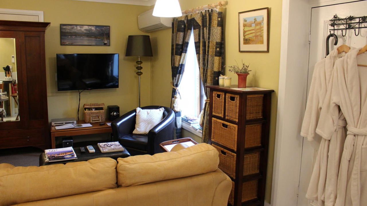 Photo of Livingroom in Campbell Town