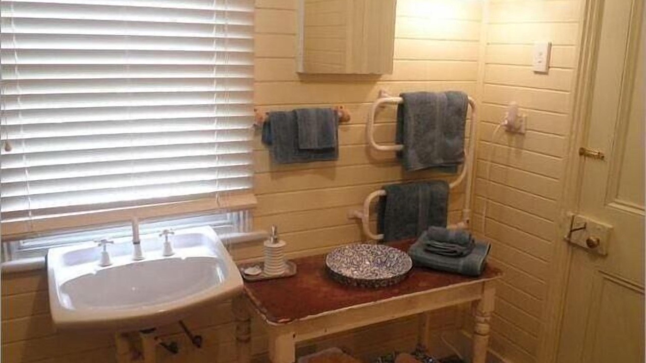 Photo of Bathroom in Campbell Town