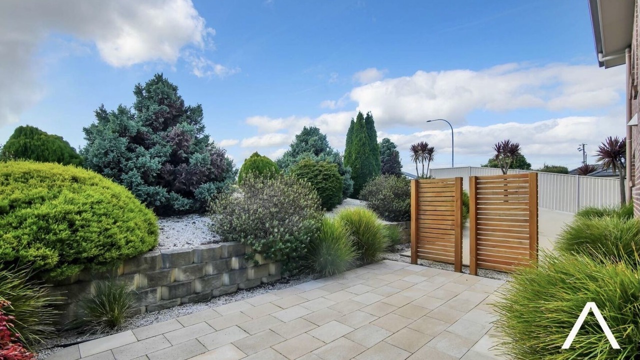 Photo of Outdoor in Newnham