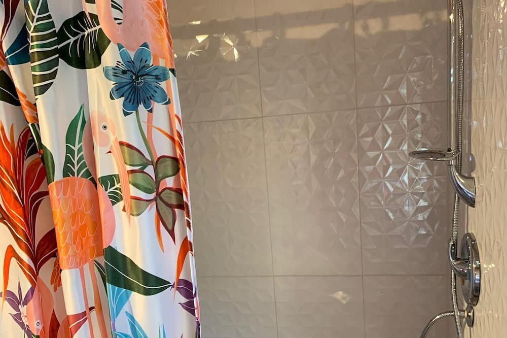 Photo of Bathroom in Canaries