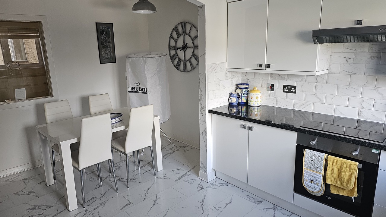 Photo of Kitchen in Helensburgh