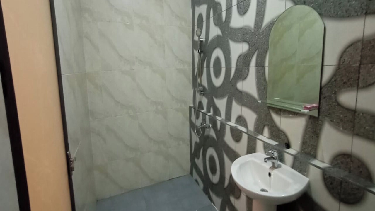 Photo of Bathroom in Trawas