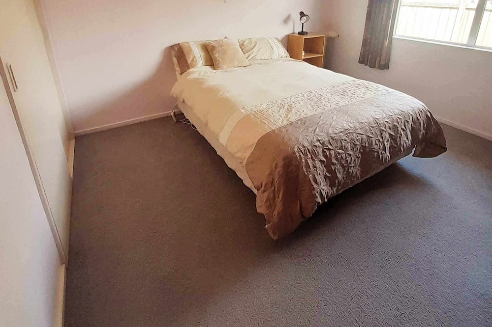 Photo of Bedroom in Newlands