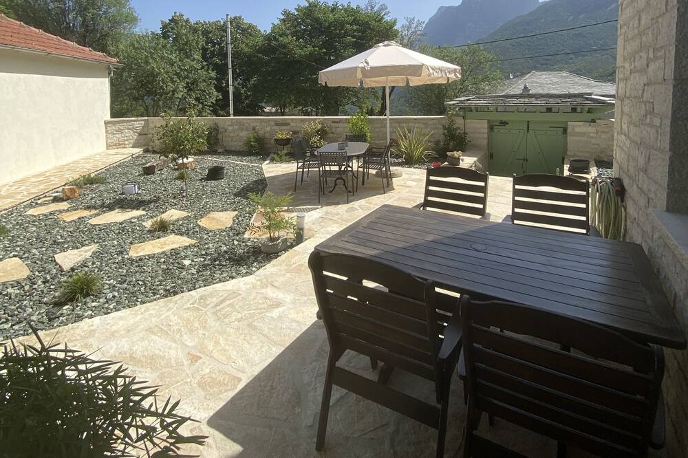 Photo of Outdoor in Aristi