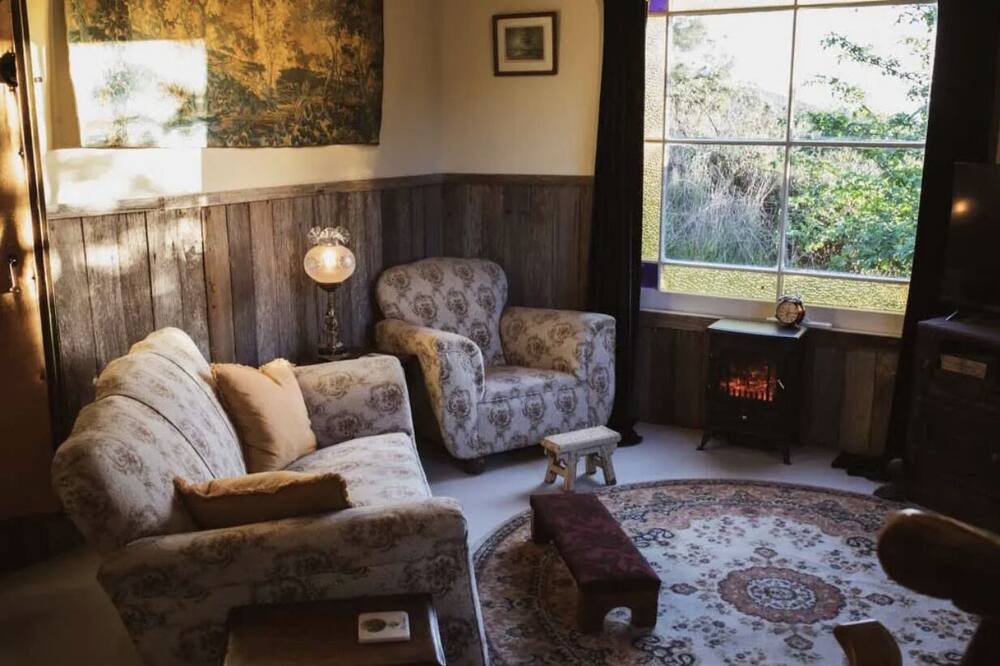 Photo of Livingroom in Deddington