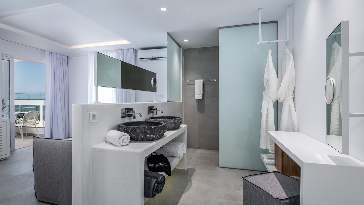 Photo of Kitchen in Panormos