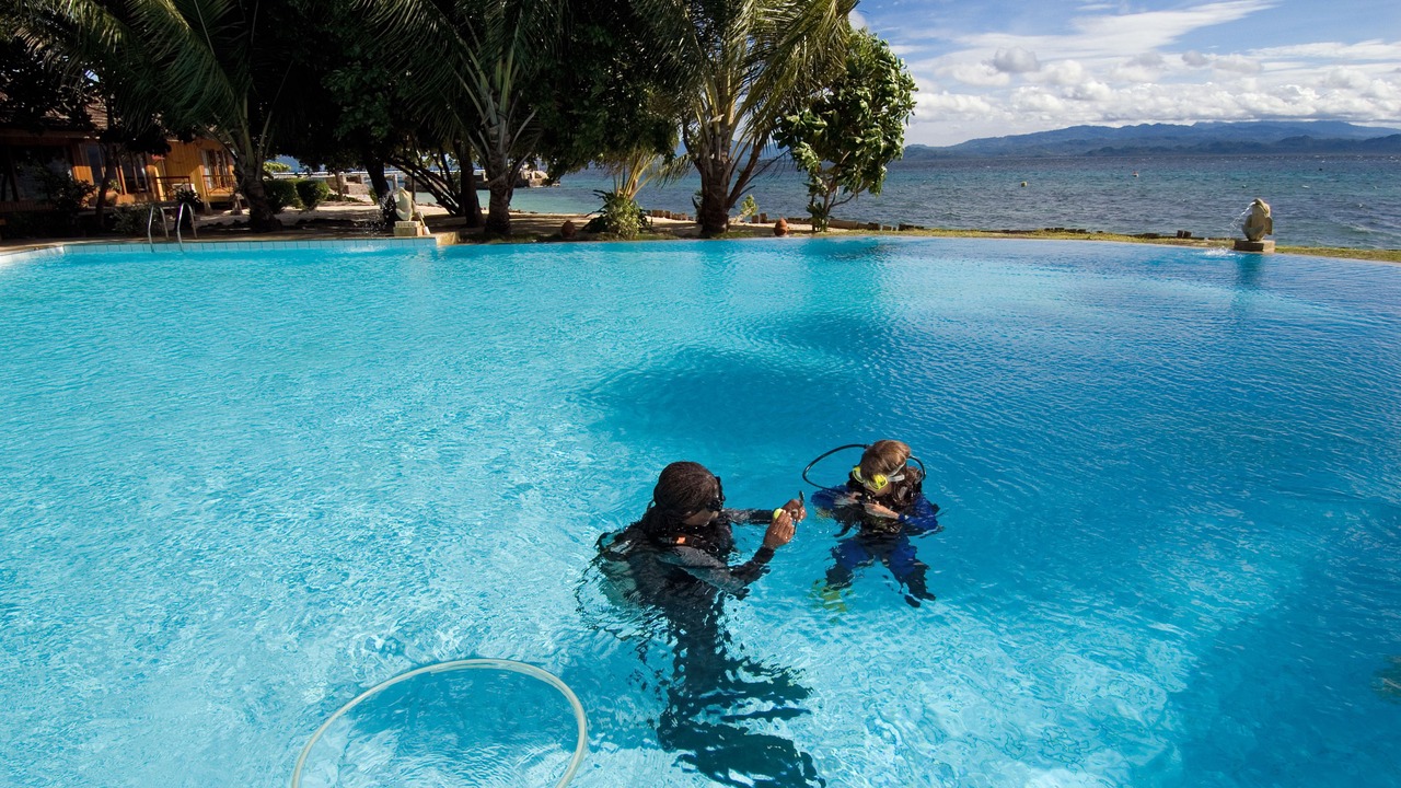 Photo of Human In Picture in Pulau Gangga