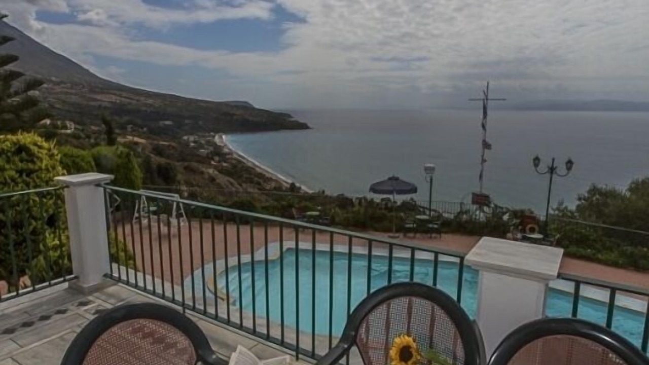 Photo of Patio Balcony in Lourdata