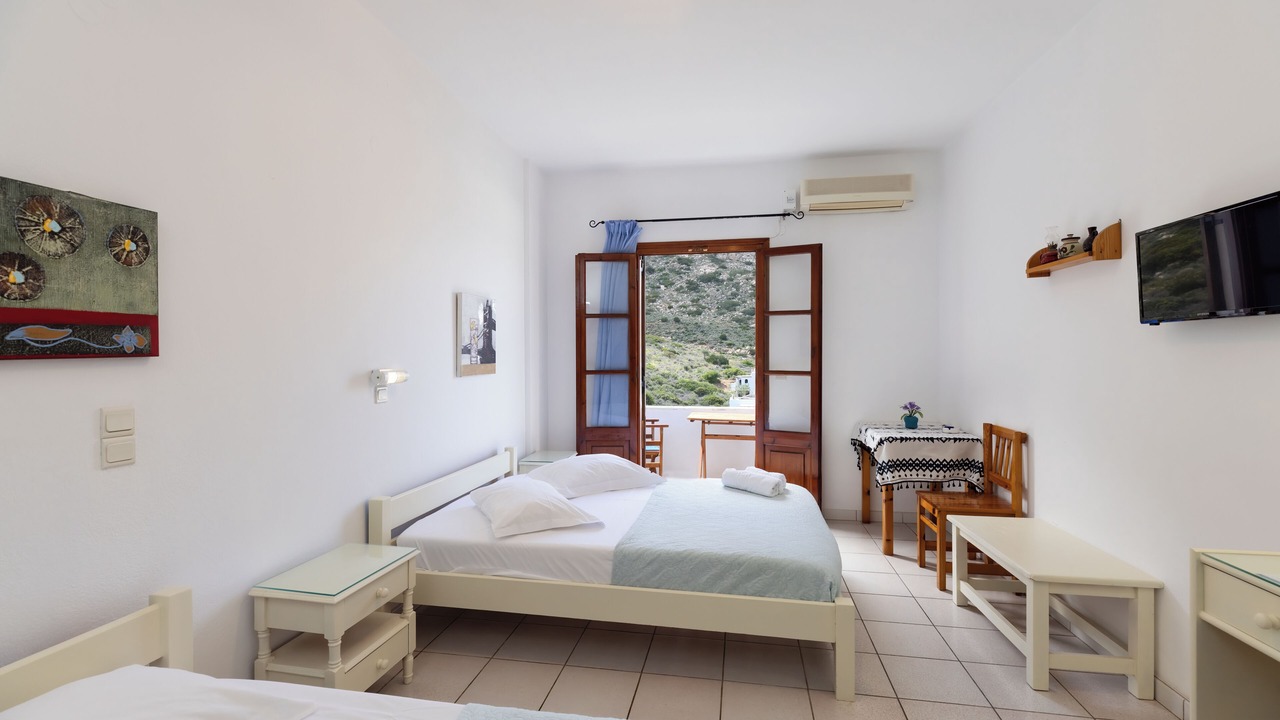 Photo of Bedroom in Kamares
