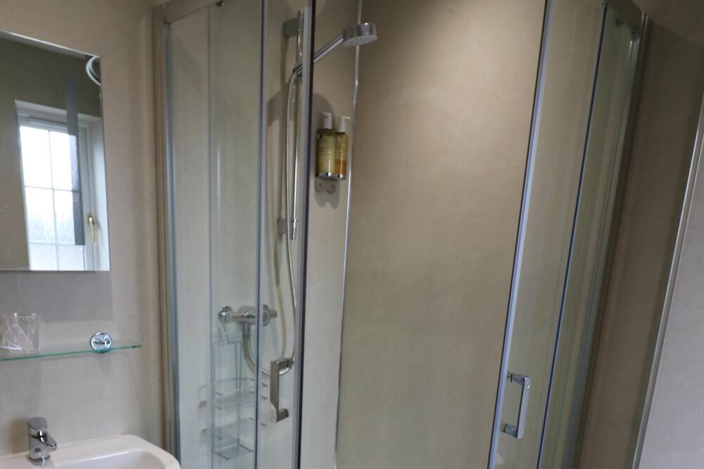 Photo of Bathroom in Shotts