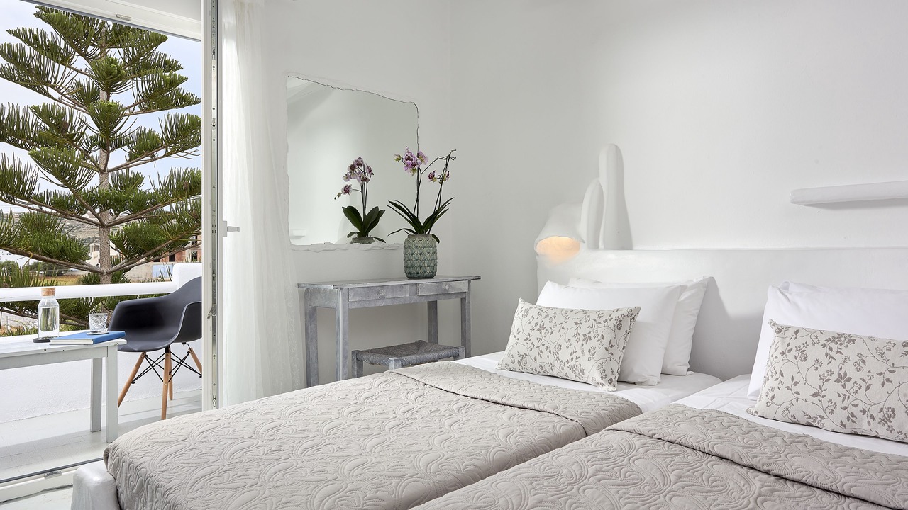 Photo of Bedroom in Adamas