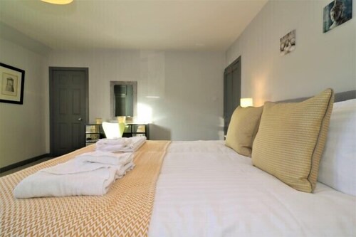 Photo of Bedroom in Hamilton