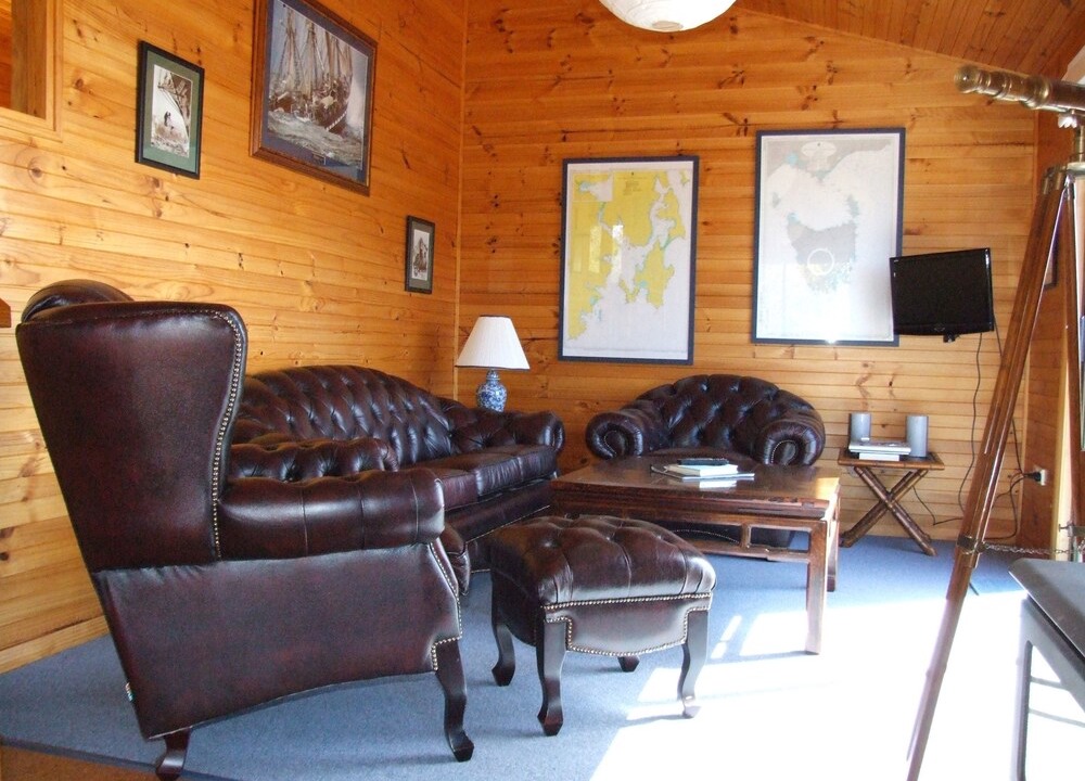 Photo of Livingroom in Alonnah