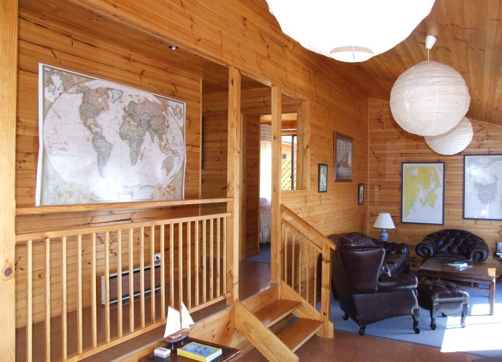 Photo of Livingroom in Alonnah