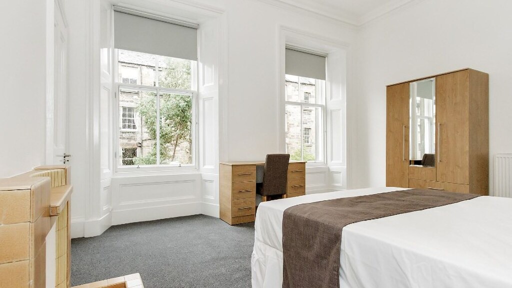 Photo of Bedroom in Tollcross