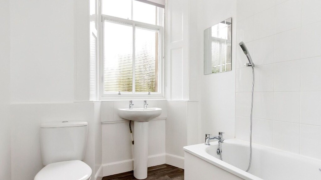Photo of Bathroom in Tollcross