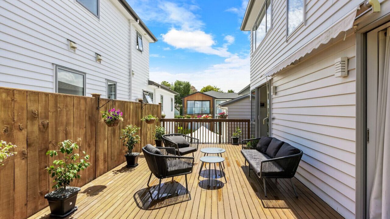 Photo of Patio Balcony in Hauraki