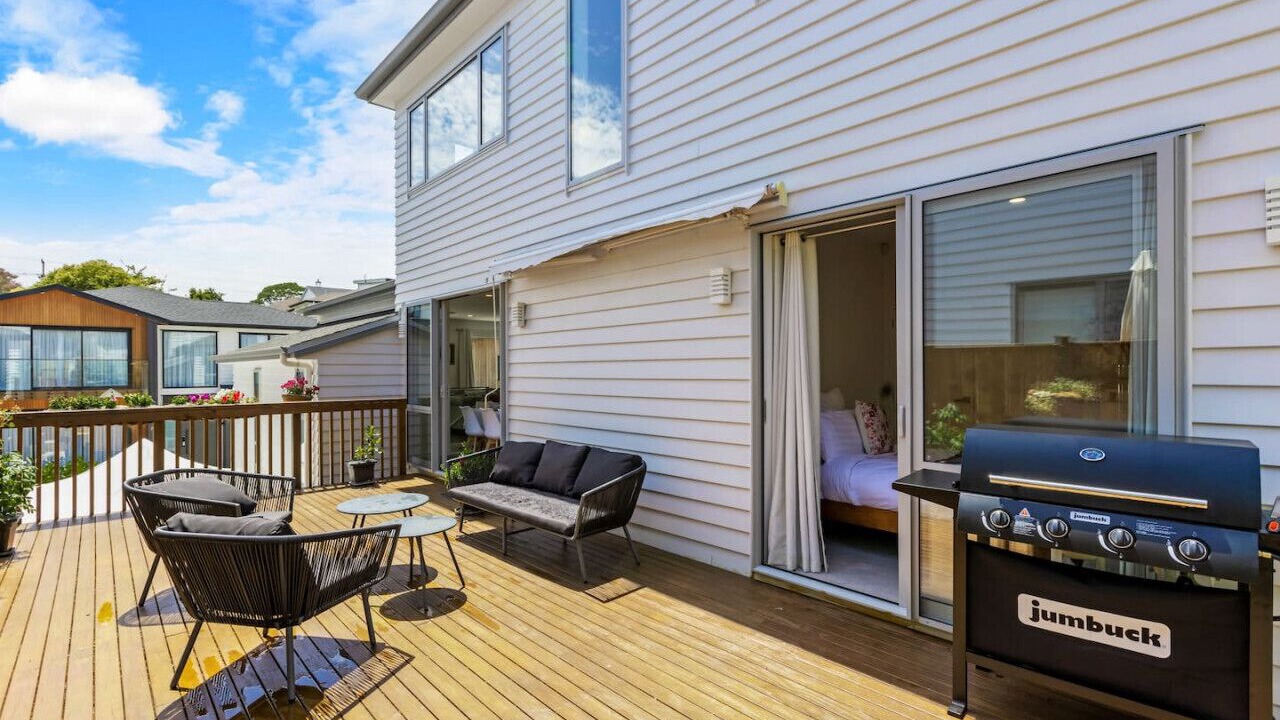 Photo of Patio Balcony in Hauraki