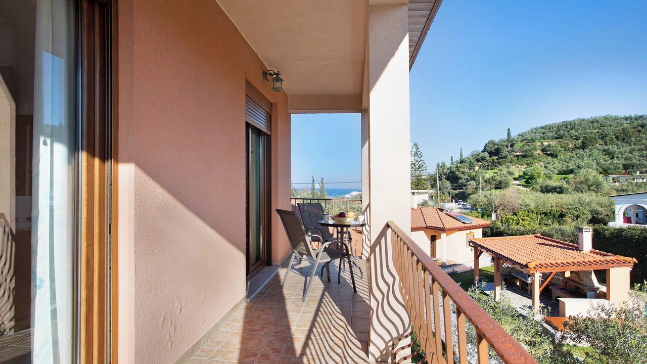 Photo of Outdoor in Alikanas