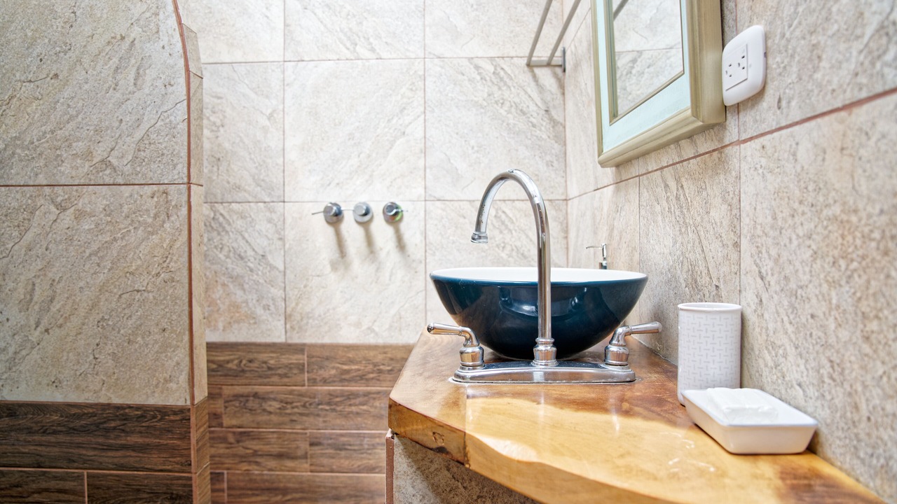 Photo of Bathroom in Pacuare Reserve