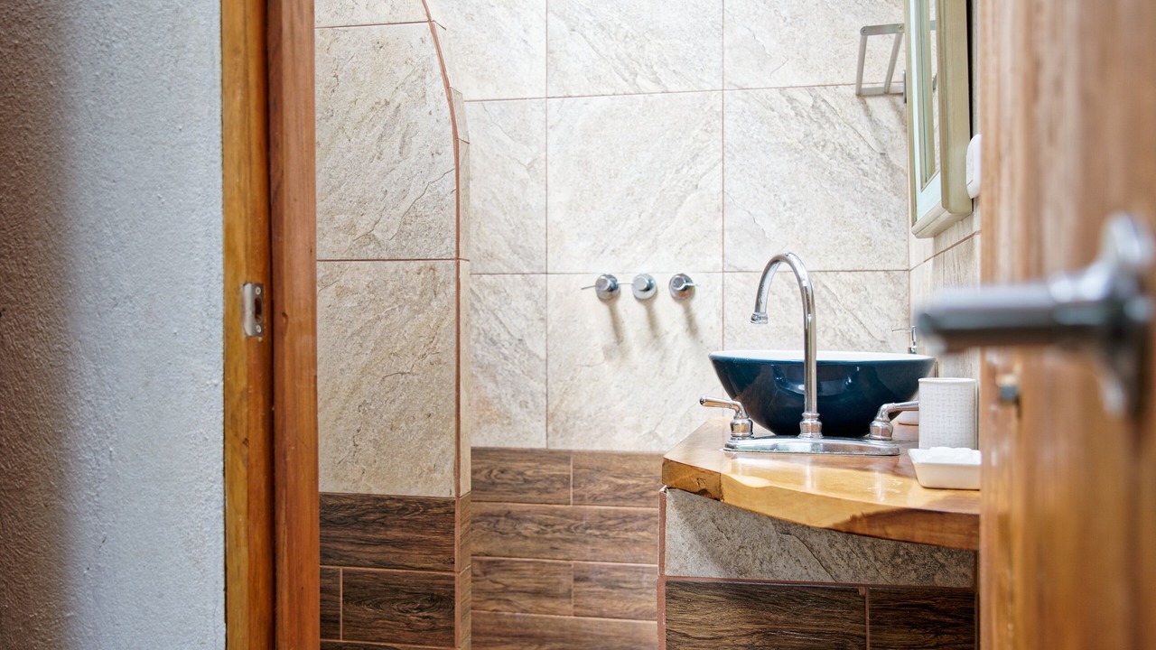Photo of Bathroom in Pacuare Reserve