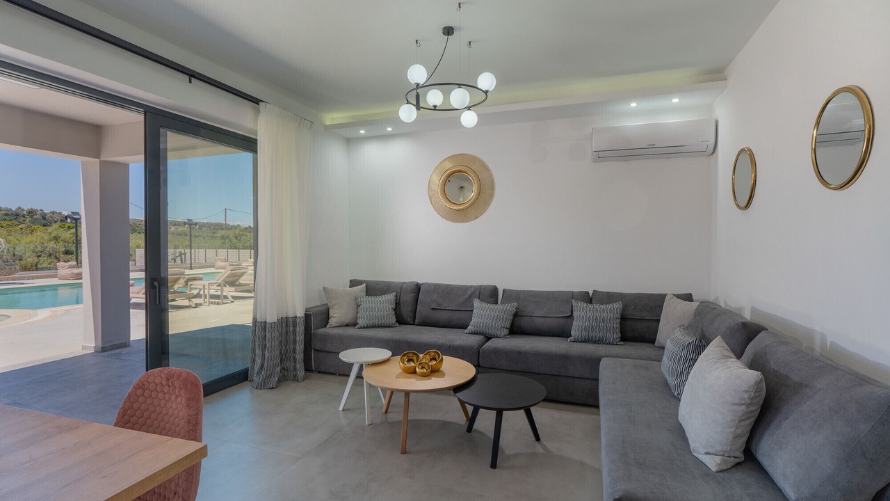 Photo of Livingroom in Roumeli