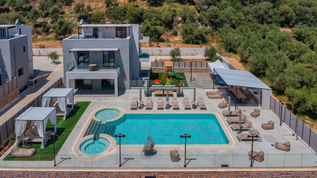 Photo of Outdoor in Roumeli
