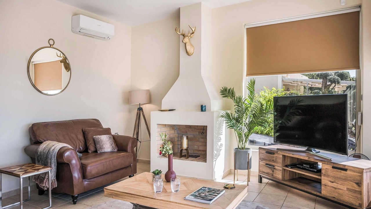 Photo of Livingroom in Mousata
