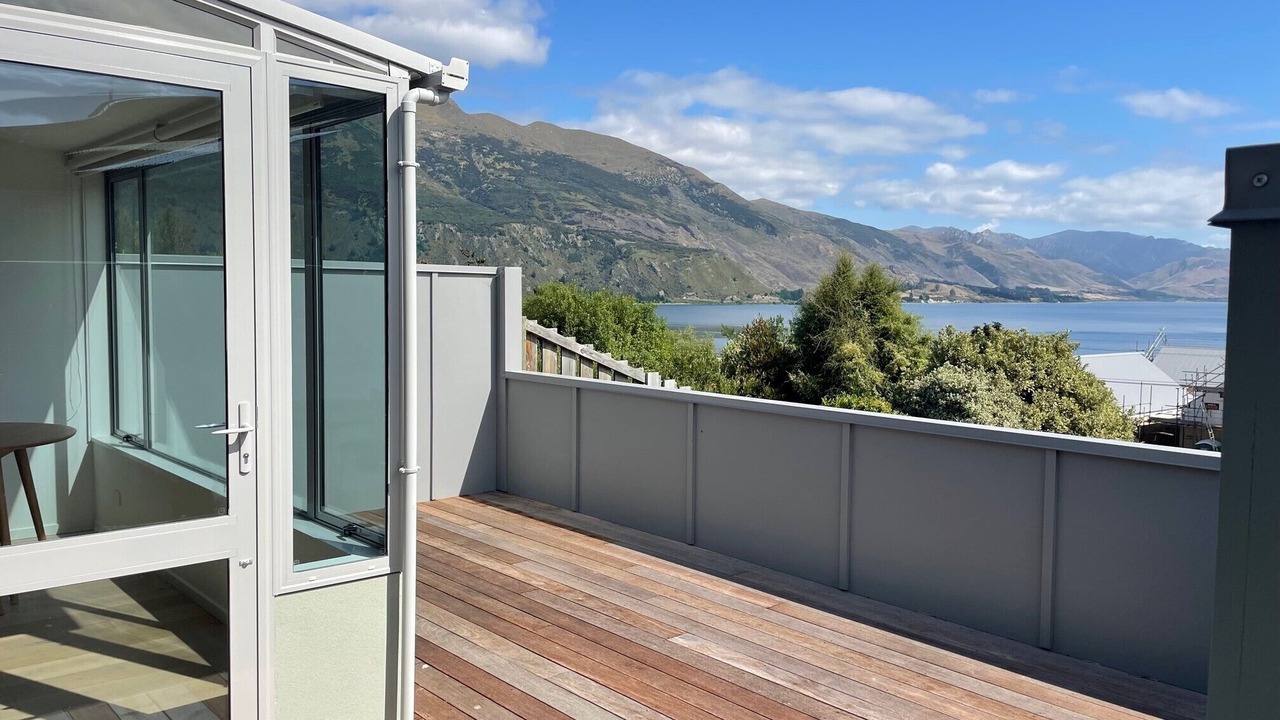 Photo of Patio Balcony in Lake Hawea