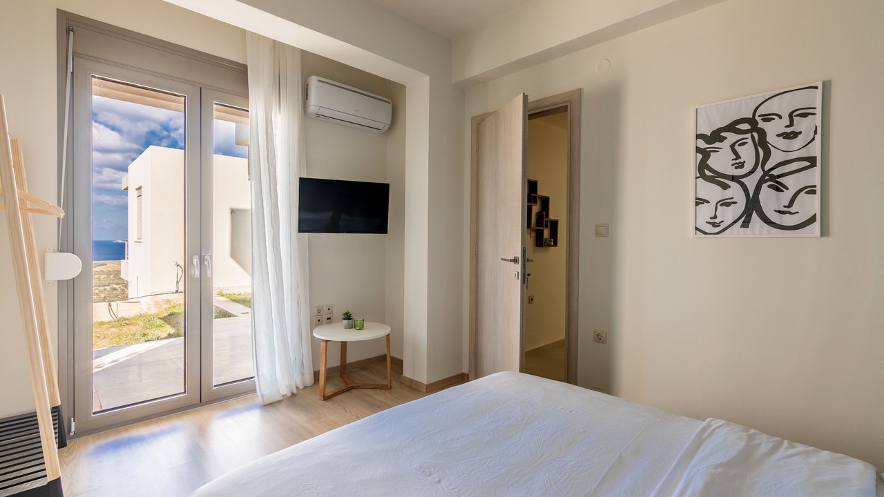 Photo of Bedroom in Vathianos Kampos