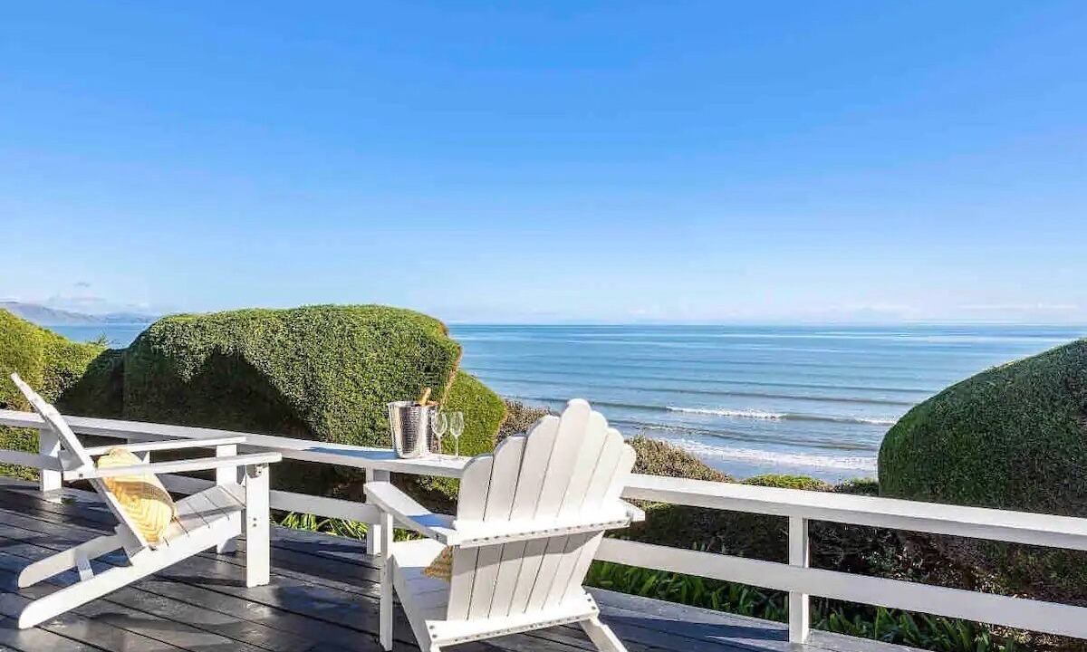 Photo of Patio Balcony in Raumati Beach