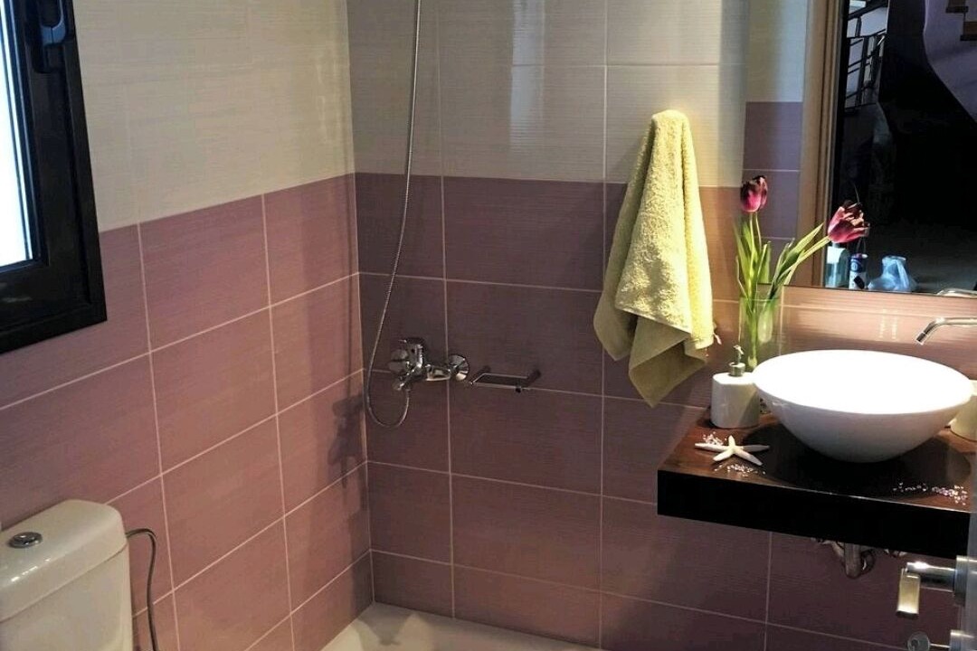 Photo of Bathroom in Megala Chorafia