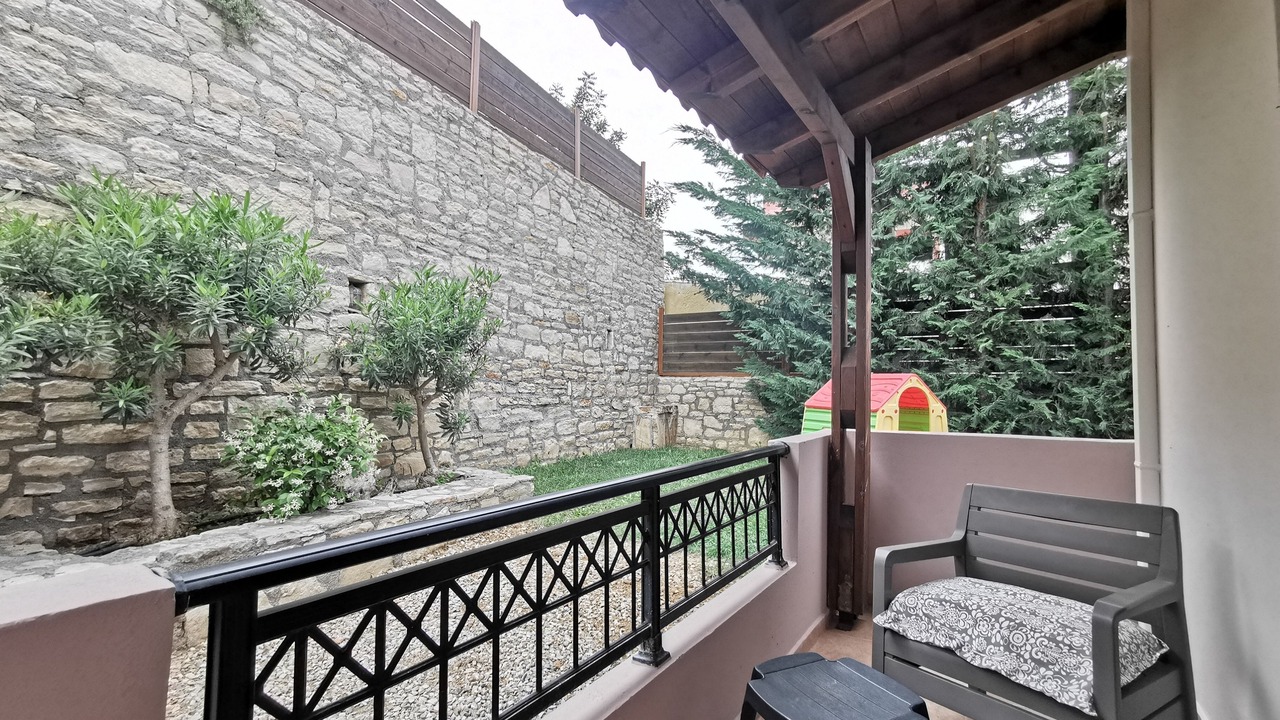 Photo of Patio Balcony in Roumeli