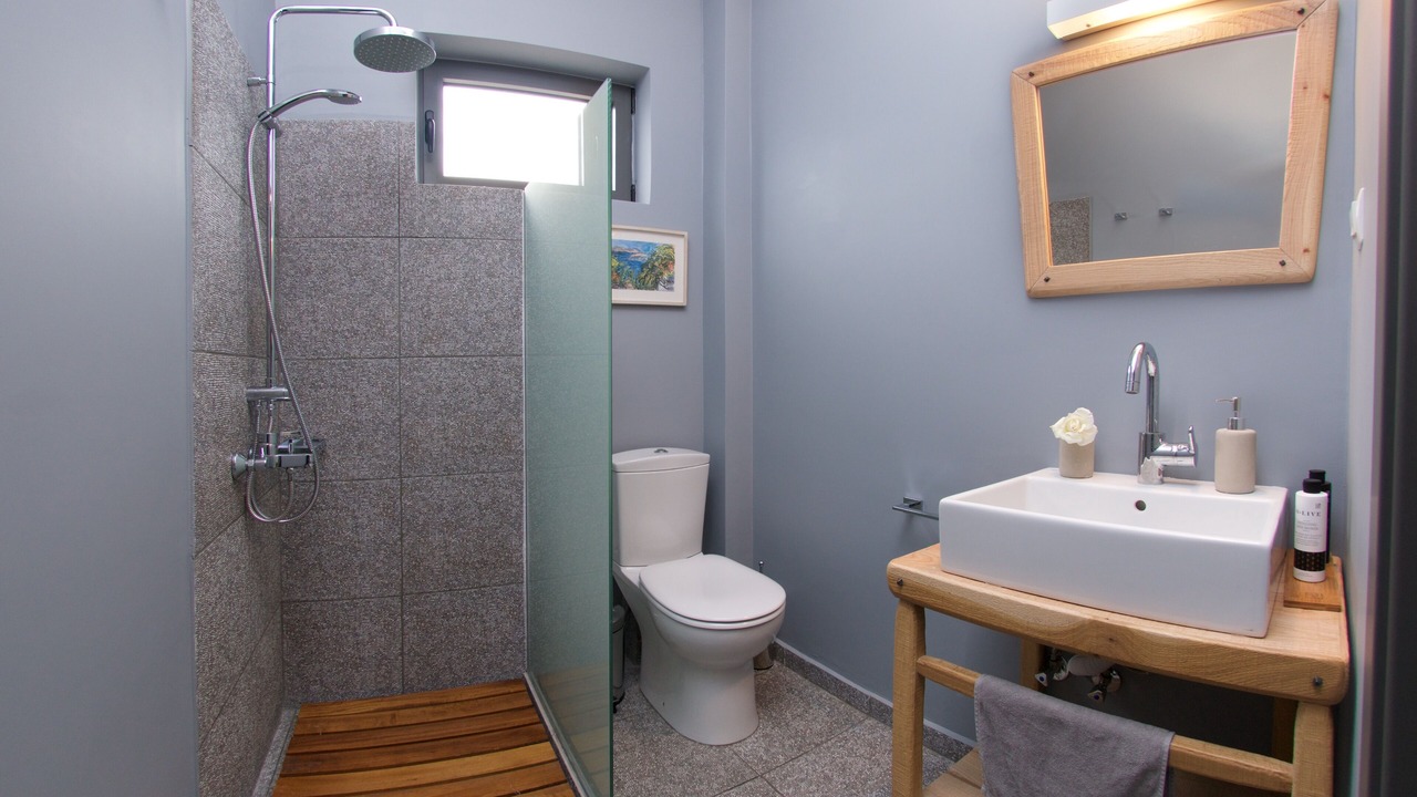 Photo of Bathroom in Skala