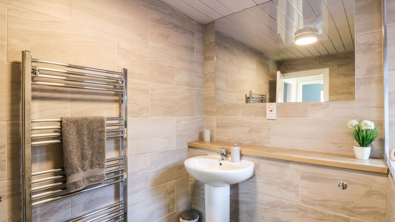 Photo of Bathroom in Maidens
