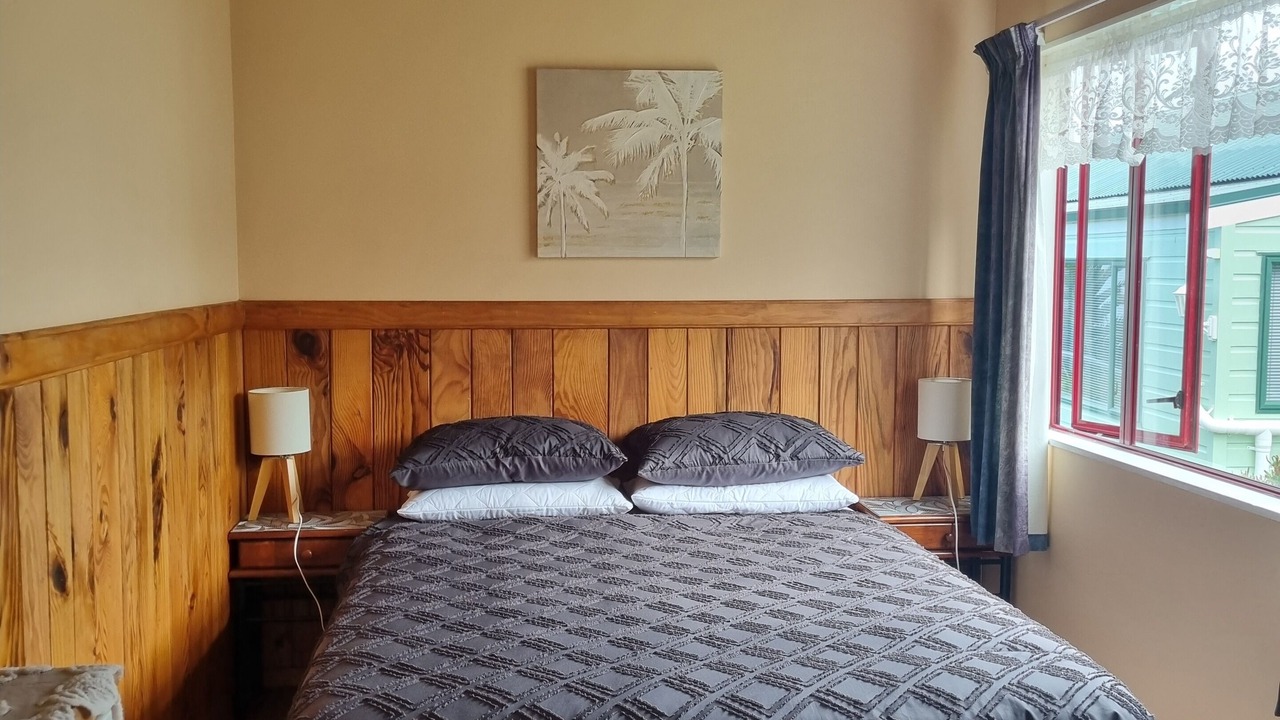 Photo of Bedroom in Omapere