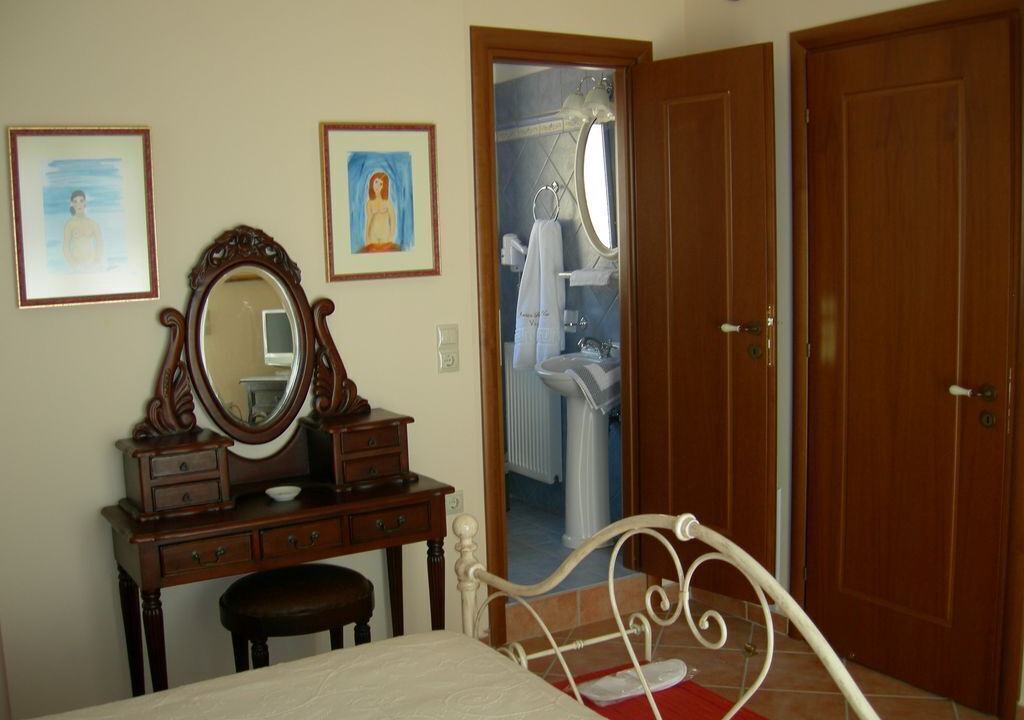 Photo of Bedroom in Plateies