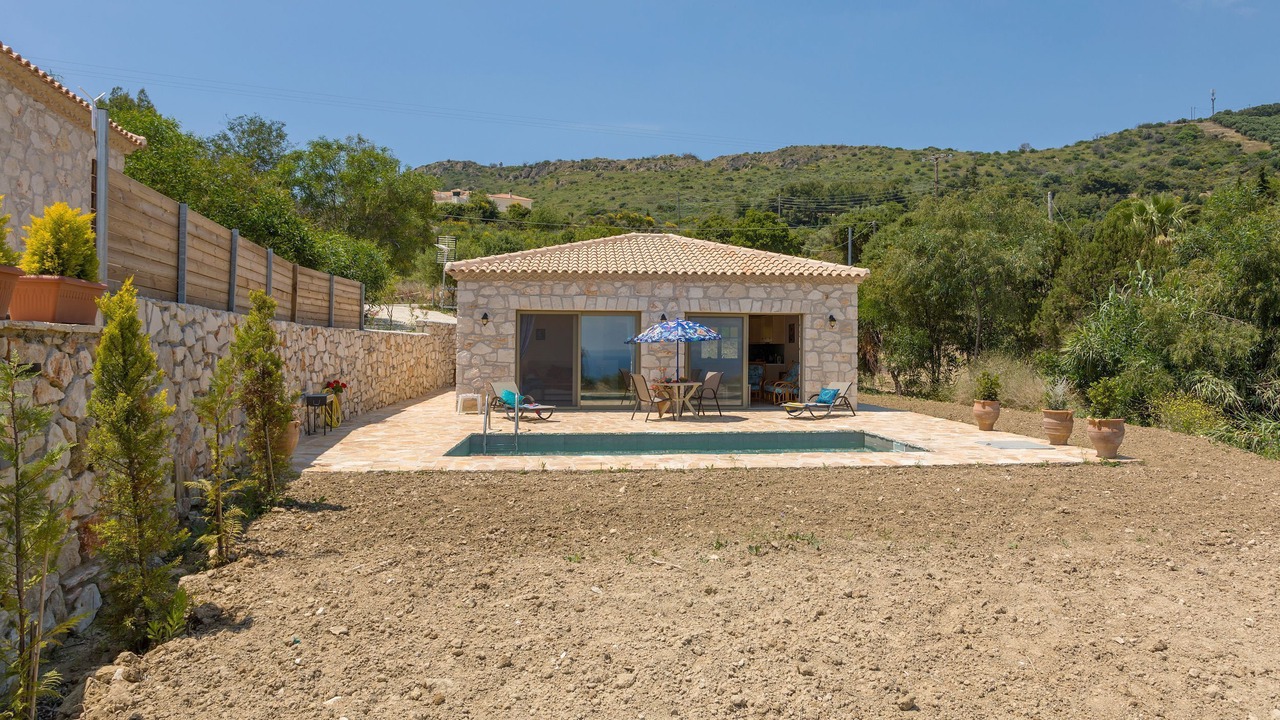 Photo of Patio Balcony in Vasilikos