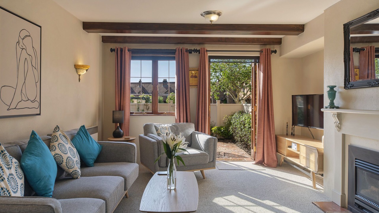 Photo of Livingroom in Stoke