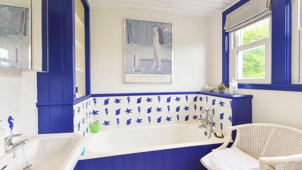 Photo of Bathroom in Girvan
