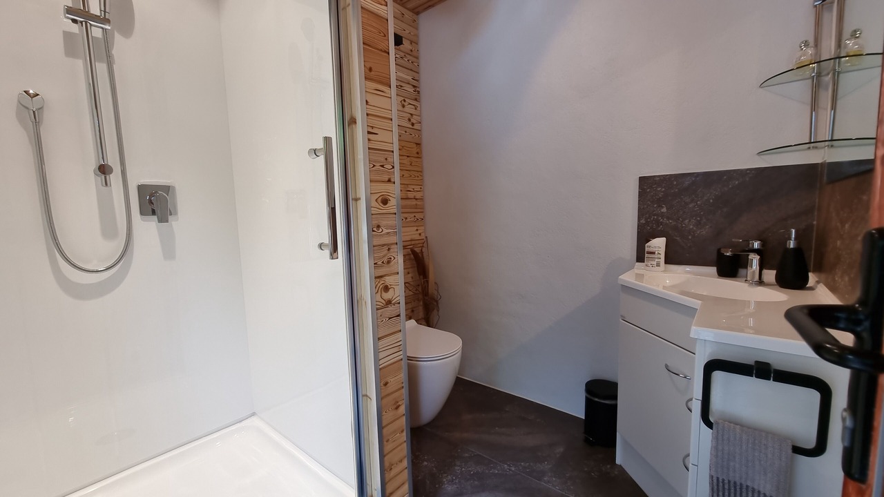 Photo of Bathroom in Whakamarama