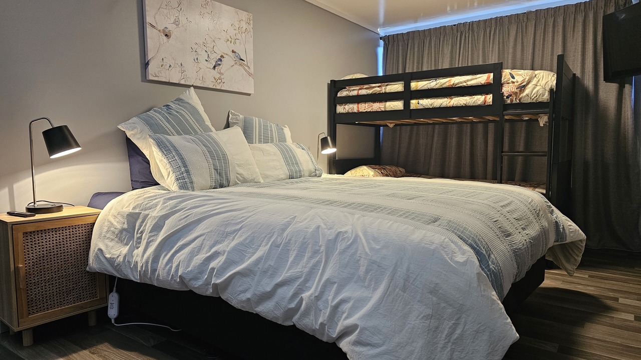 Photo of Bedroom in Maketu