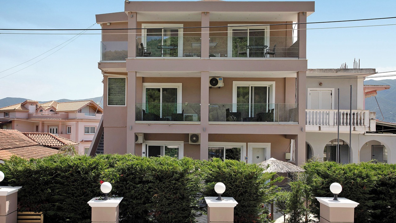 Photo of Outdoor in Alikanas