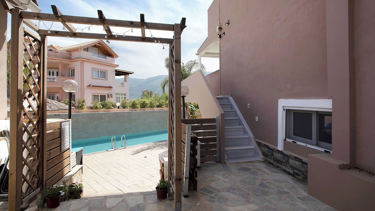 Photo of Outdoor in Alikanas