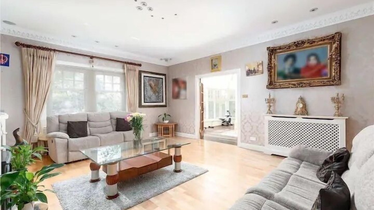 Photo of Livingroom in Musselburgh