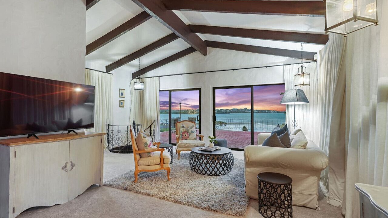 Photo of Livingroom in Sunnyhills