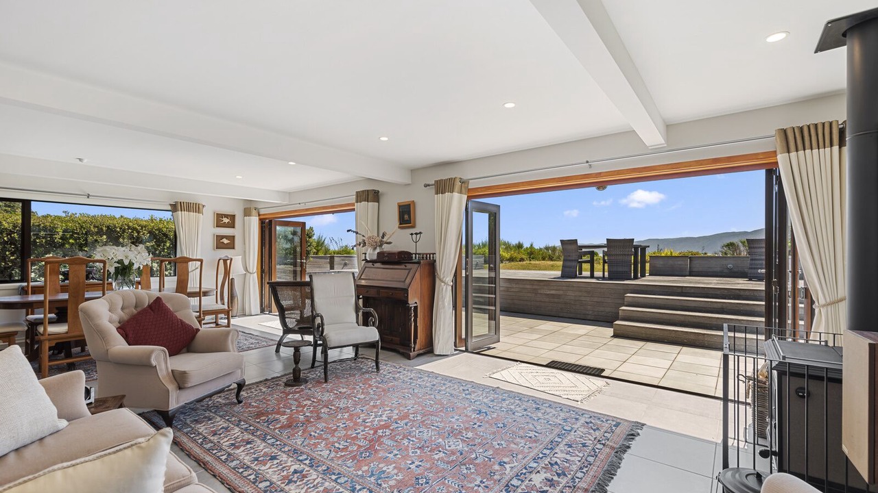 Photo of Livingroom in Paraparaumu Beach
