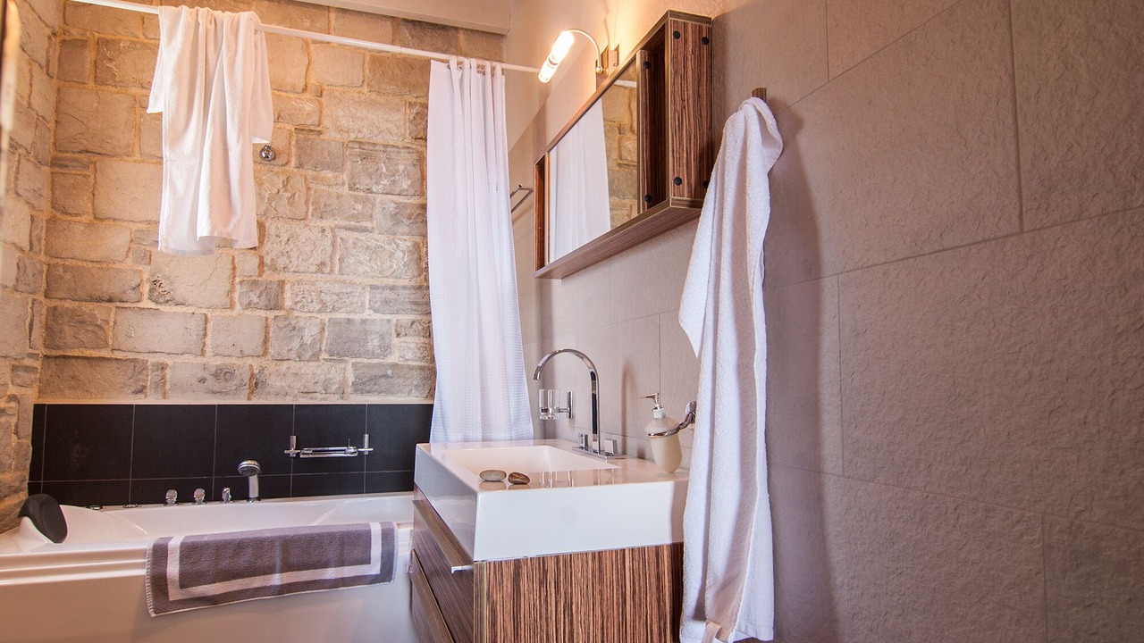 Photo of Bathroom in Sfinari